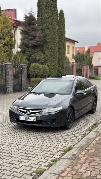 Honda Accord 7 автомат газ/бензин