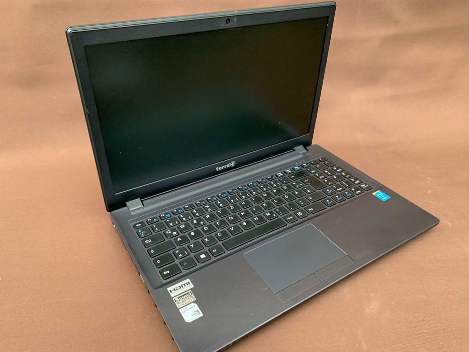 Laptop 15,6" (Clevo) Terra Mobile 1548Q /16 ram/Quad/Win 7