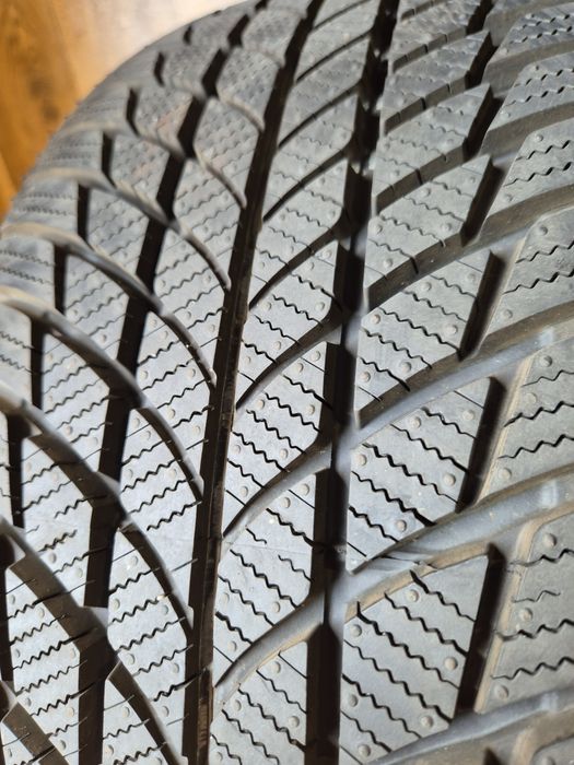225/40/18 Bridgestone Para zima Demo Pomagazynowe RunFlat SSR RSC RFT