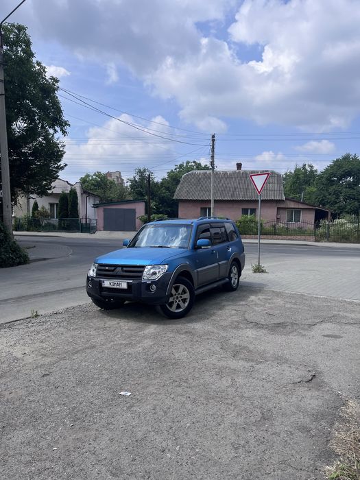 Mitsubishi Pajero Wagon