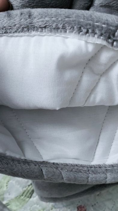 Захисний чохол для спинки ліжка