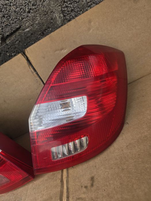 Стоп фанарь ліхтар Skoda fabia 2 шкода фабіа 2