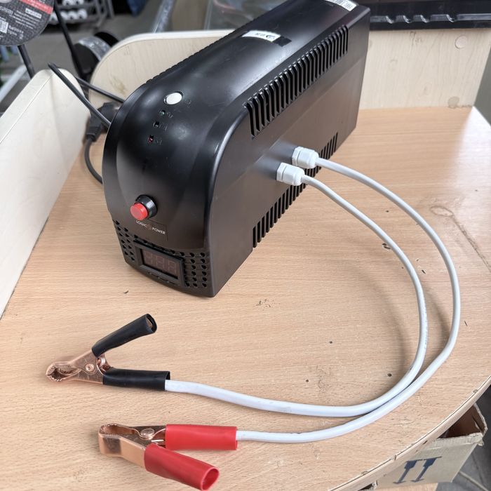 Ups ДБЖ  Безперебійник, перетворювач з 12-220в,650VA