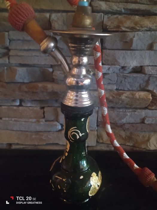 Cachimbo de água em vidro verde