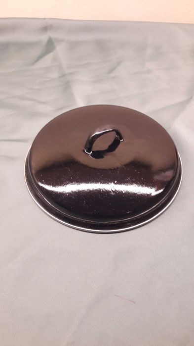 Pokrywka emaliowana 17 cm czarna