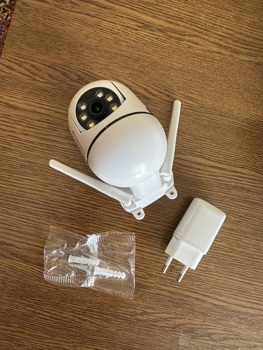 Kamera niania dla seniora dziecka wewnetrzna aplikacja wifi