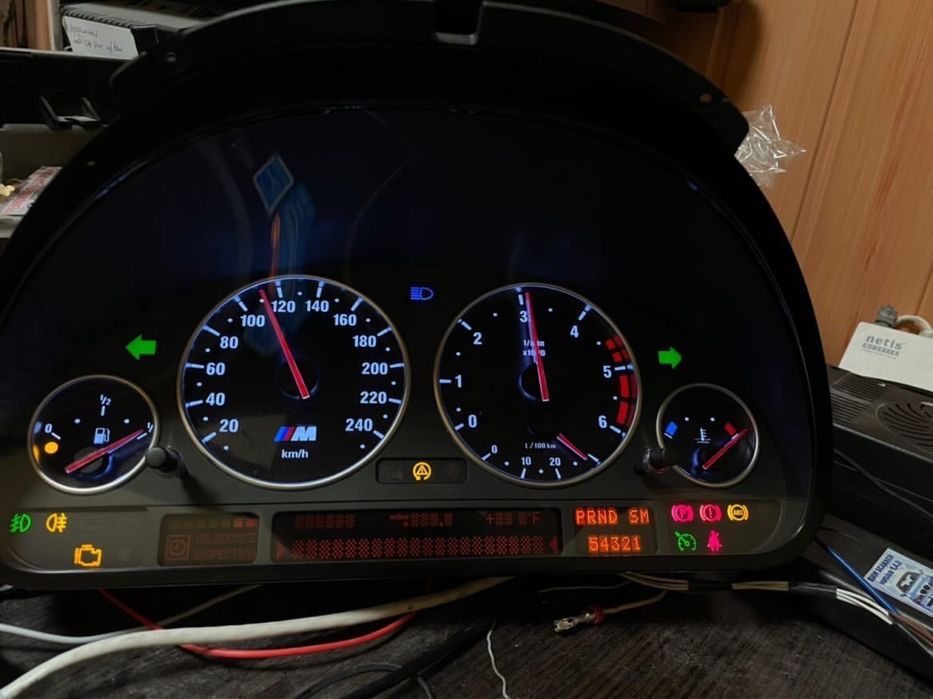 Хромированные крутые кольца в приборку BMW e38, e39, e53, шлейф
