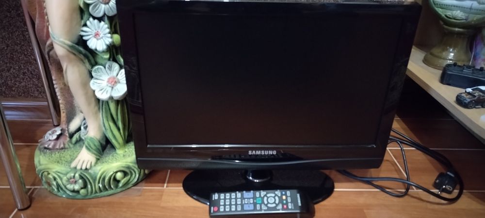 Телевізор samsung