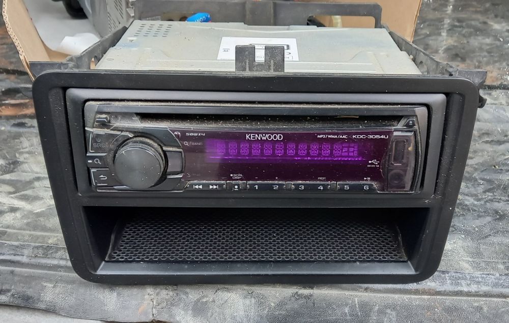 Автомобільна магнітола до Caddy, Ford  транзит оригігал б/в