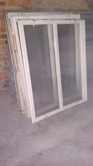 Продам білі вікна
