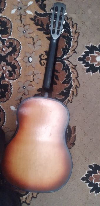 Продам    гитару