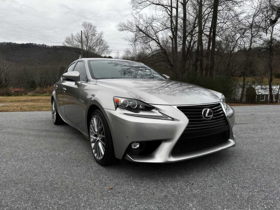 Lexus IS 250      2015