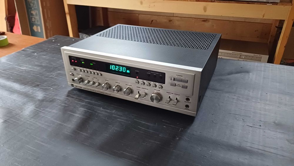 Wzmacniacz audio tuner FM DUAL CR 1780