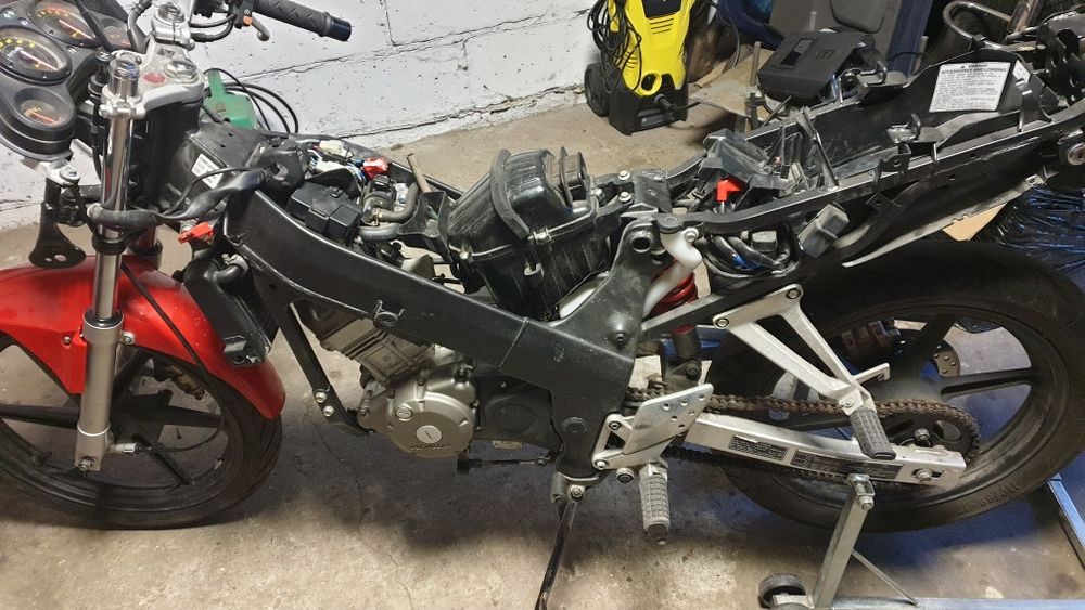 Honda Cbr jc34 części