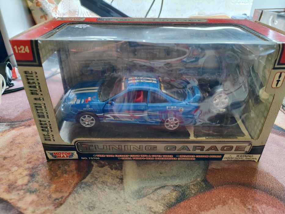 Acura Integra Type-R 1:24 - Motormax Tuning Garage - модель автомобіля