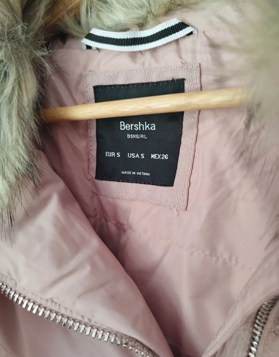 Berska Blusão Rosa com pelo S