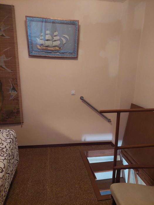 Двоповерховий бокс для лодки