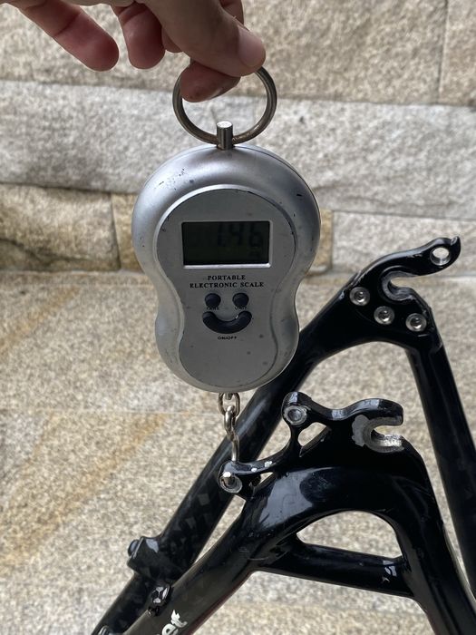 Quadro carbono Goka para aro 26