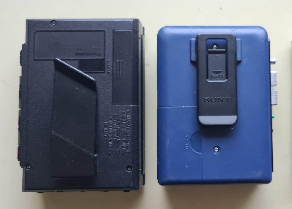 Walkman 2x panasonic sony