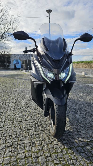 Kymco AK550 - 39 mil km ano 2019