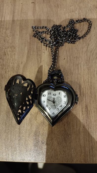 Zegarek na łańcuszku kolekcjonerski