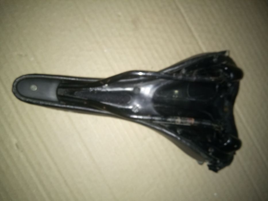 сідло Velo VL-5095 258x135mm black велосипедне