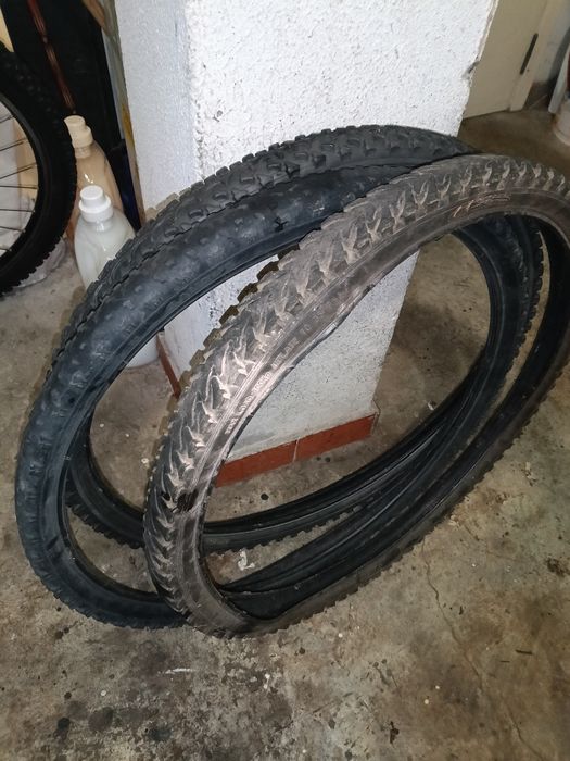 7€ 3 pneus razoáveis para rodas de bicicleta 26