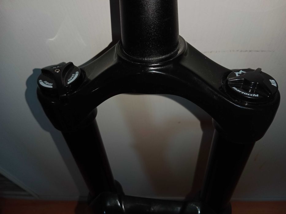 Marzocchi Bomber Z2 29- 140mm Rail