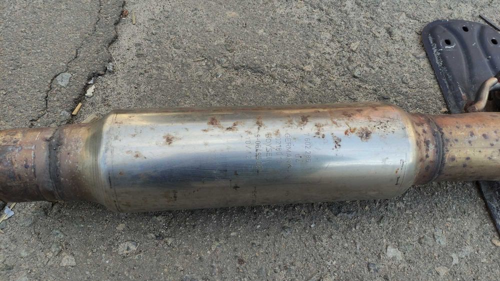 BMW F30 BOYSEN Глушник центральний 7602286