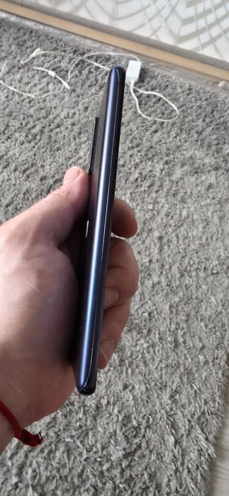 Продам Samsung s20 fe