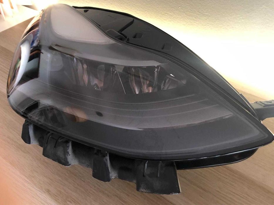 Farol Tesla Model 3 / model Y - Direito- Original Matrix LED