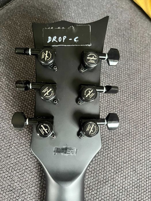 Harley Benton SC Custom com upgrades (Seymour Duncan, locking tuners)