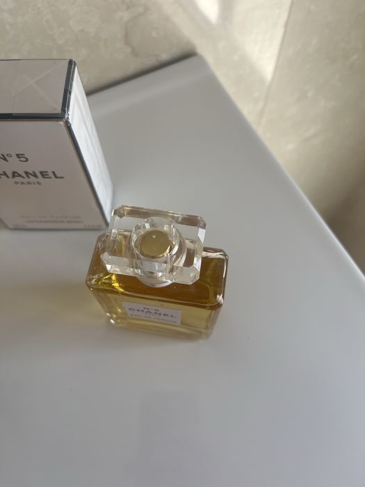 Chanel n5 perfum