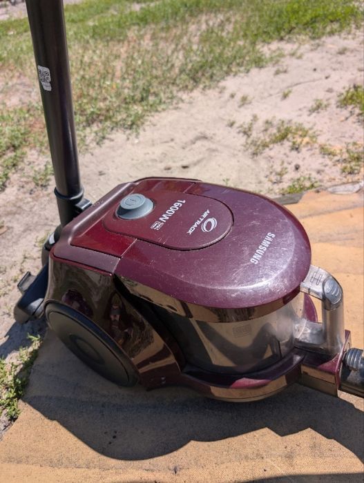 Пилосос б/у  робочий