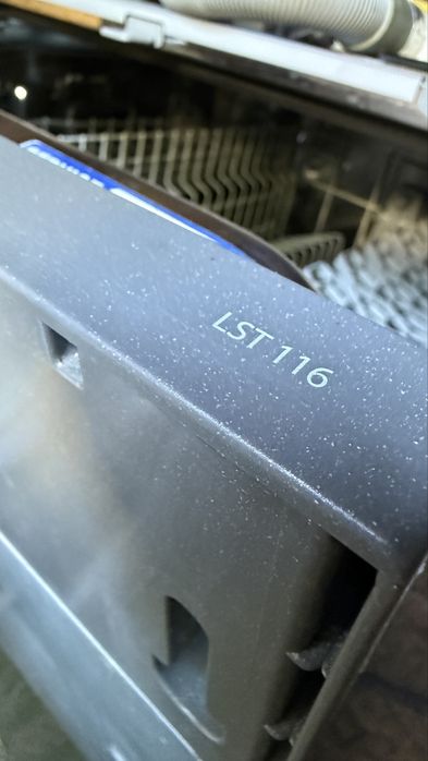 Посудомийка Hotpoint-Ariston LST 116