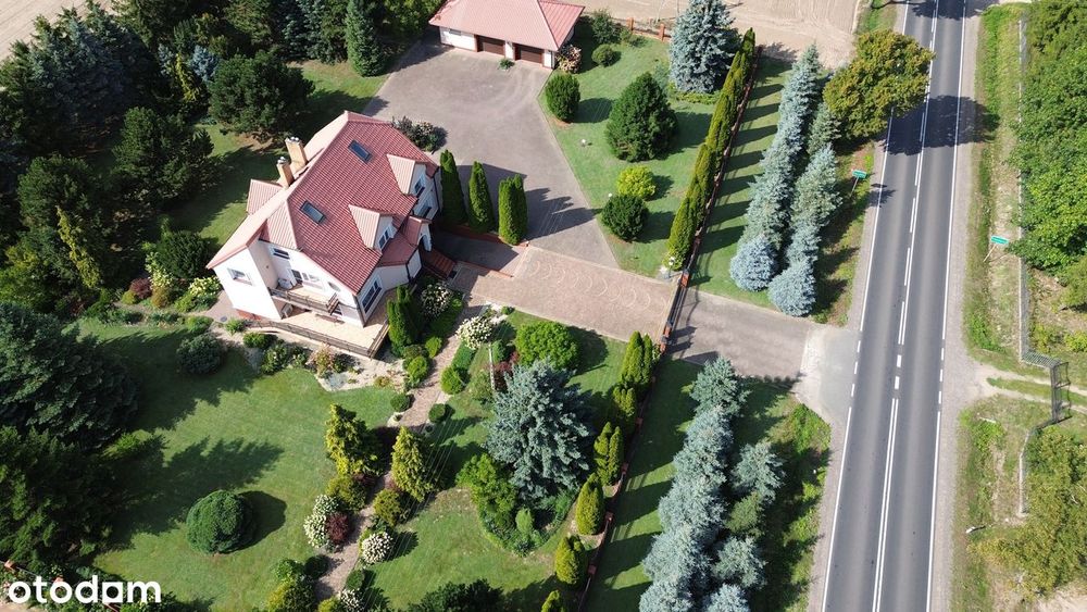 Goslice, dom na pięknej, dużej działce.