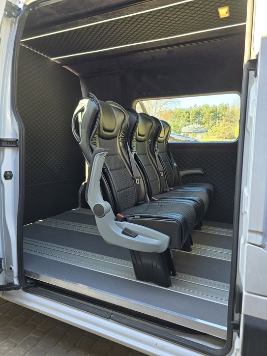 Fotele do busa montaż foteli w busie homologacja Sprinter Man Iveco