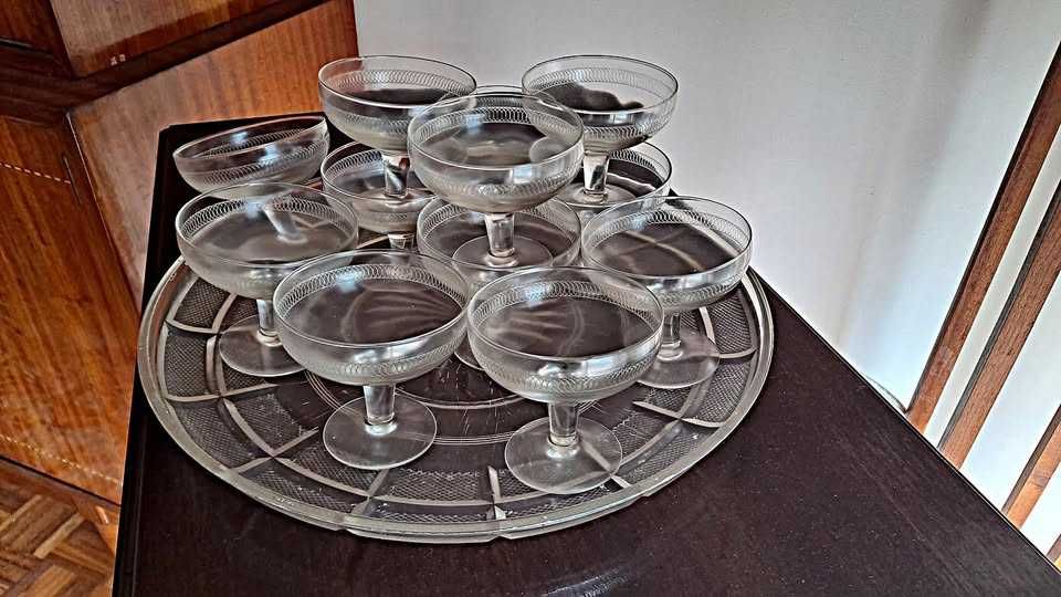 12 Taças de champanhe antigas vidro da Marinha Grande.