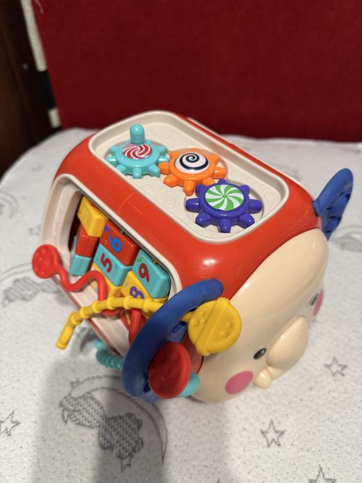 Інтерактивна, музикальна іграшка сортер, бізі куб