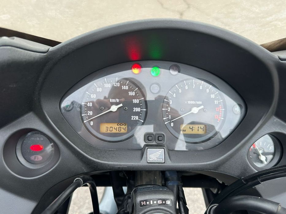 Продам мотоцикл HONDA CBF600