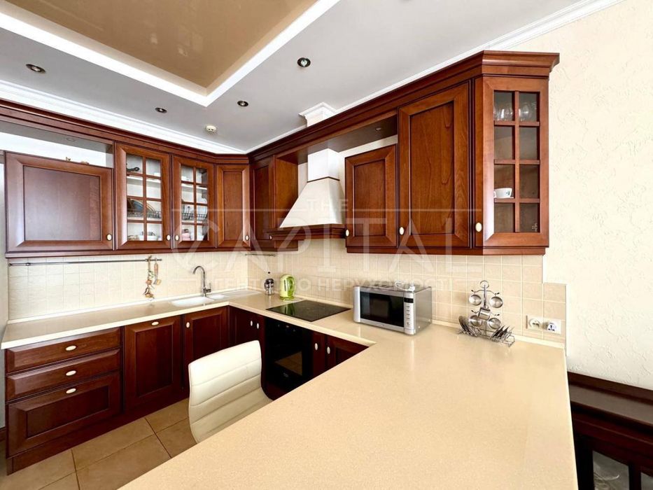 Продаж квартири, вул. Предславинська, Печерський р-н