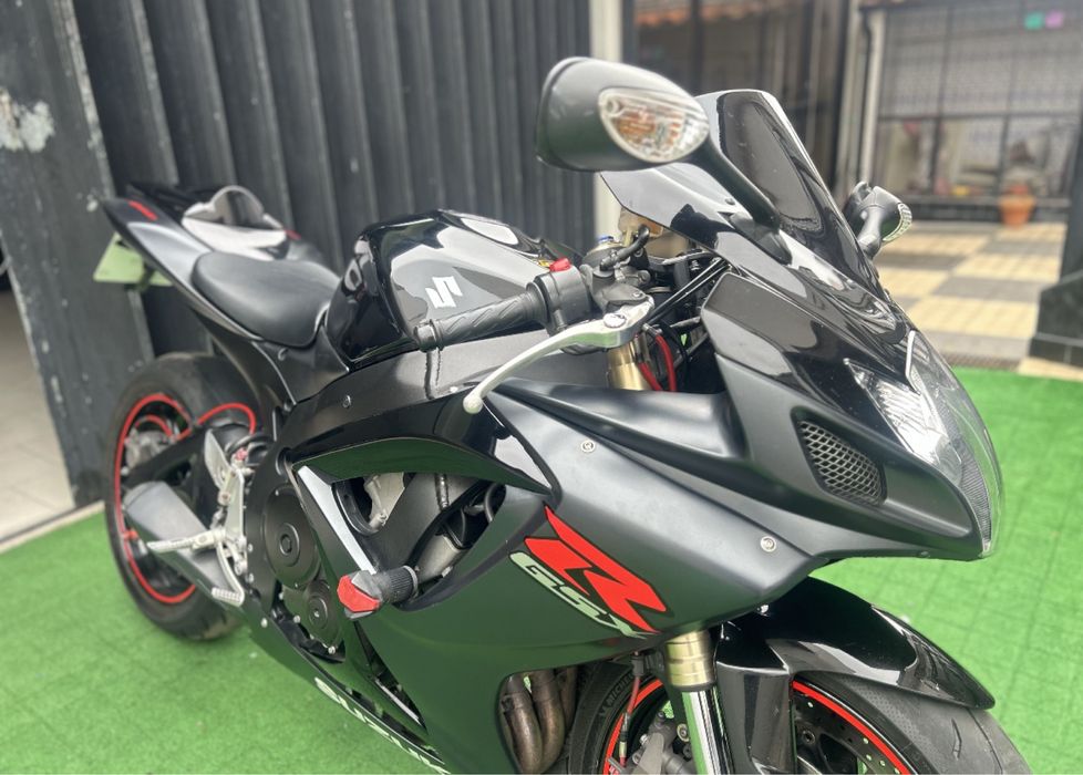 Suzuki gsxr 750 desde 150€/ mes garantia e entrega nacional