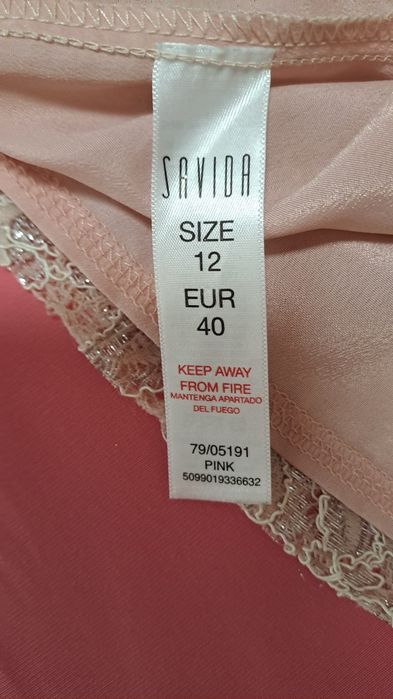 Sukienka Savida piękne wzory, srebrna nitka, rękawek, R:40