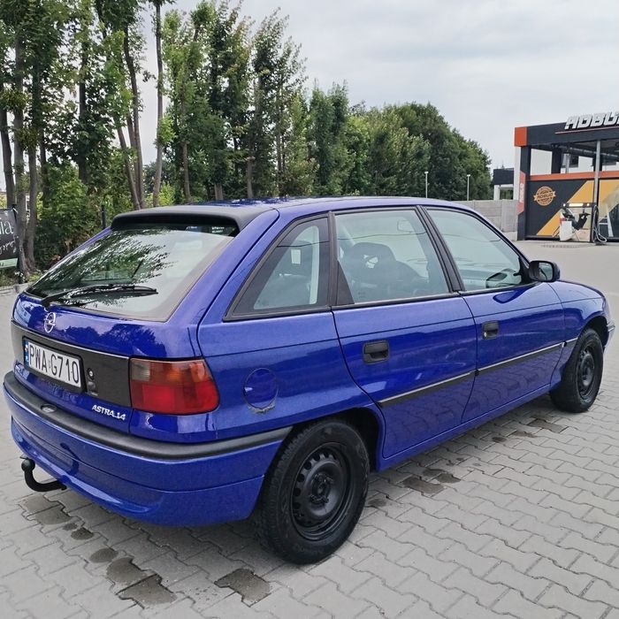 Opel Astra f hatchback 1996r.