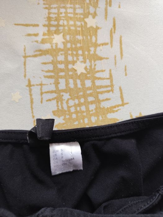 Bawełniane body na nieregulowane ramiączka rozm S. H&M.