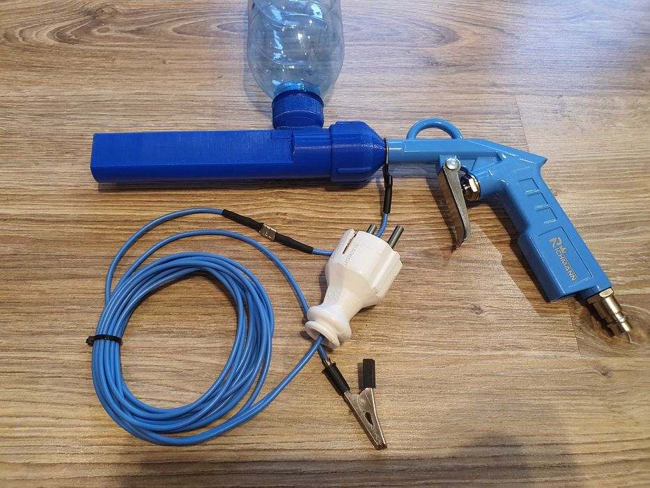 Pistolet do malowania proszkowego tribo