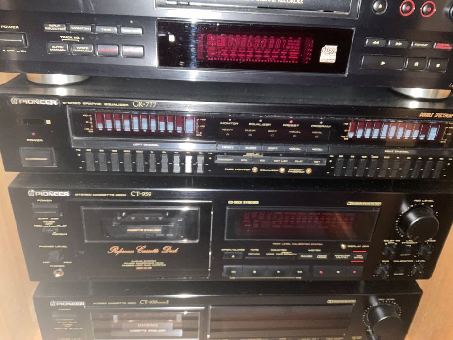 Minidisc Pioneer MJ-D707 z pilotem