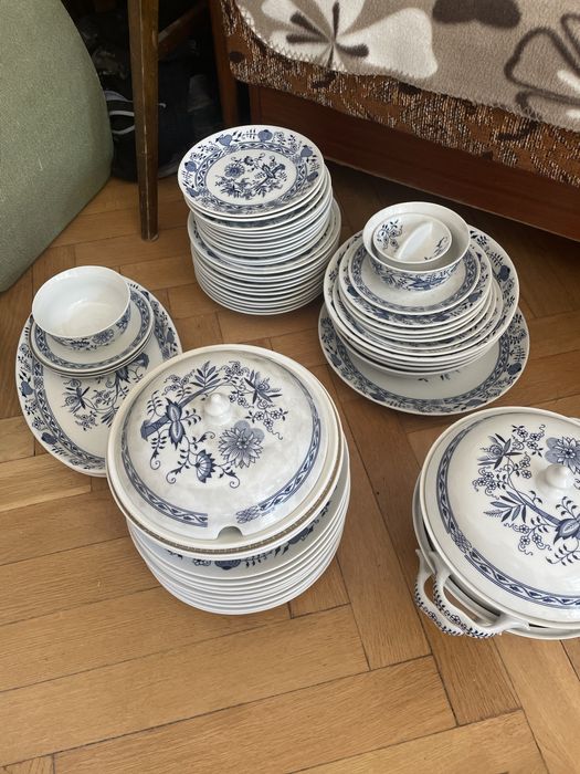 Duży serwis obiadowy wzór cebulowy