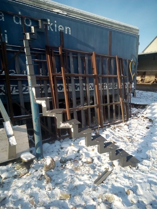 Stalowa konstrukcja schód, schody