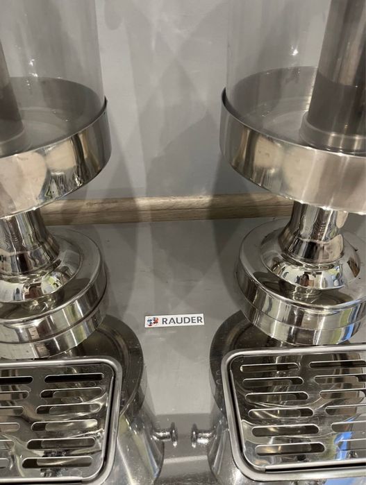 Диспенсер для напоїв